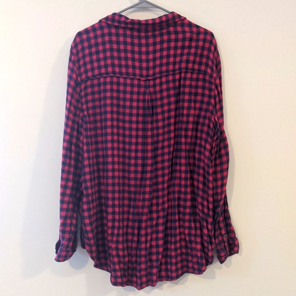 American Eagle red and blue super soft flannel top - Picture 4 of 4